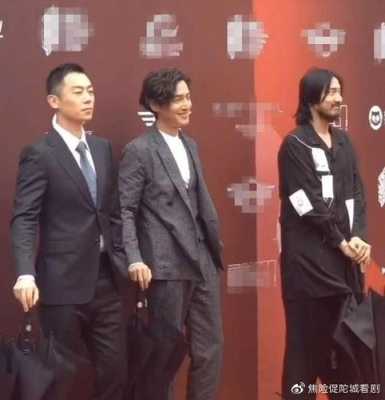 朱亚文发型叫什么名字（靳东胡歌朱亚文身高）