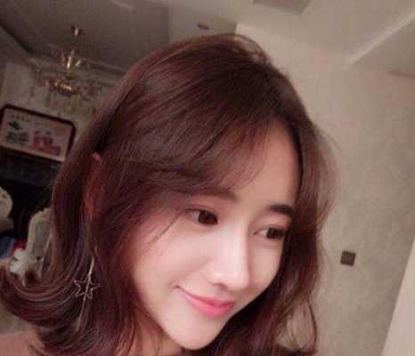 胖一点的人留什么发型（脸型比较胖的人适合什么发型?可以烫发吗）