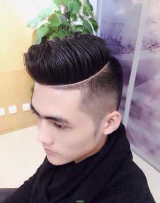 两边掉头发剪什么发型（头上有两个旋留什么发型好）