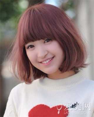 四方脸适合什么发型女（四方脸适合什么发型女短发）