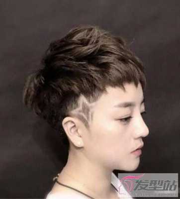 两边剃掉能烫什么发型（两边剃掉能烫什么发型女）