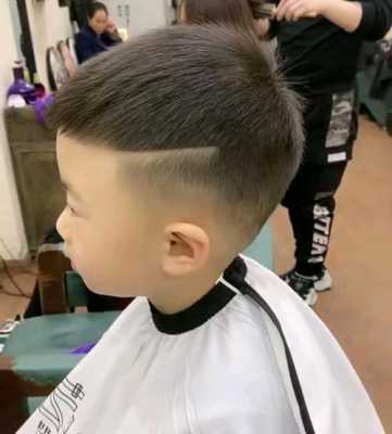 男童发型自己剪怎么剪（男童发型自己剪怎么剪好看）