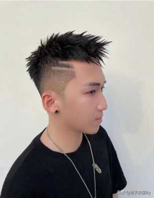 男生剪什么样的头发好看（男生剪什么样的头发好看欣赏）