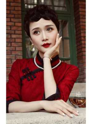穿旗袍短发怎么弄（穿旗袍短发怎么弄好看）