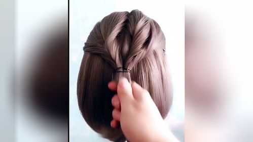 妹妹头怎么编简单好看（妹妹头怎么编好看视频）