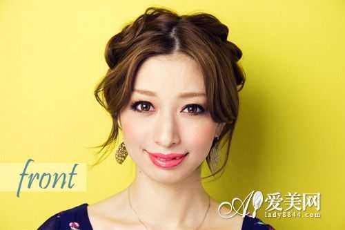 中分头发怎么编好看（中分怎么扎头发简单好看）