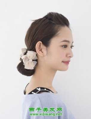 中长直发无刘海怎么扎（中长直发无刘海怎么扎好看）