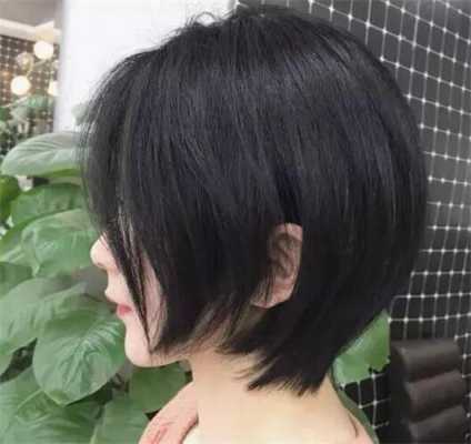 黑色直短发怎么扎好看（黑色直发短发发型）