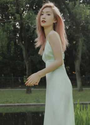 显瘦什么骨（特别瘦骨感的女生）