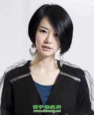 女生斜刘海怎么剪好看（如何修剪斜刘海）