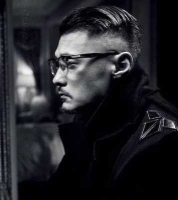 余文乐的发型怎么弄（《男儿本色》中余文乐的发型应该怎么剪）