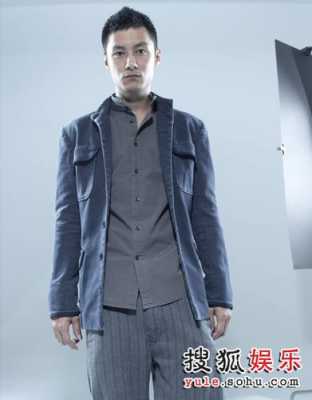 余文乐的发型怎么弄（《男儿本色》中余文乐的发型应该怎么剪）