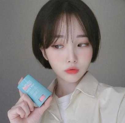 额头太短适合什么短发（额头太短适合什么短发女）