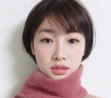 额头太短适合什么短发（额头太短适合什么短发女）