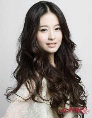 长条脸型适合什么发型（长条脸型适合什么发型女）