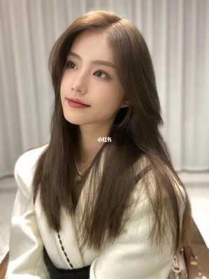 什么头发颜色显小（巧克力棕色和摩卡棕色哪个好看）