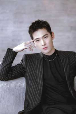 杨洋的刘海发型怎么剪（杨洋的刘海发型怎么剪好看）