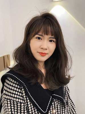 头发少大脸适合什么发型（头发少大脸适合什么发型女生）