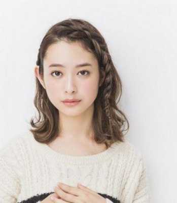 菱方形脸适合什么编发,长方脸怎么扎马尾好看吗女生