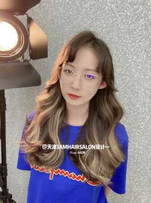 黄色头发染什么挂耳染（黄色头发染什么挂耳染好看）