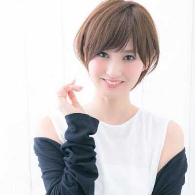 圆脸剪什么短发好看图片（圆脸剪什么短发好看图片女）