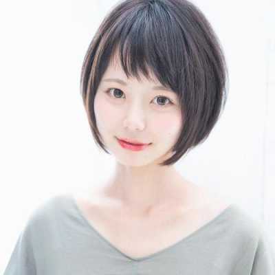 圆脸剪什么短发好看图片（圆脸剪什么短发好看图片女）
