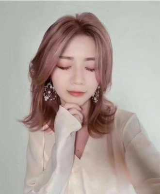 长脸中庭比较长适合什么发型,长脸的人适合什么样的发型女