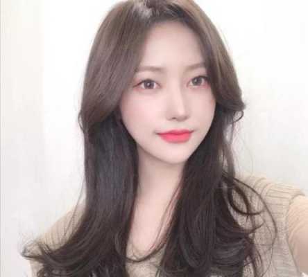 长脸中庭比较长适合什么发型,长脸的人适合什么样的发型女