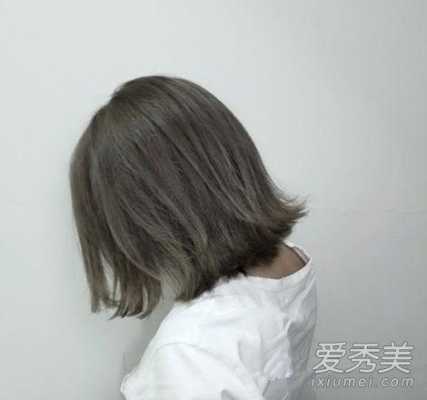 闷青灰色头发怎么染（闷青灰色头发怎么染好看）