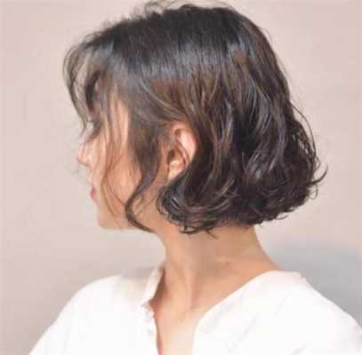 卷发短发发型盘点，烫卷后的短发更时髦,什么样的短发好看女生