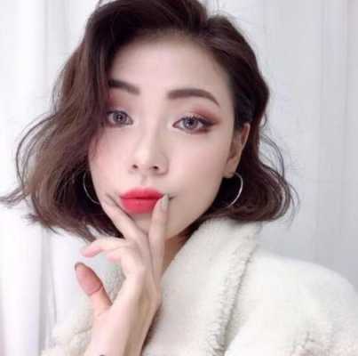 脸发黄染什么颜色的头发好看（脸发黄染什么颜色的头发好看图片）