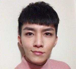男人留长发还是短发好,什么发型适合男生瓜子脸