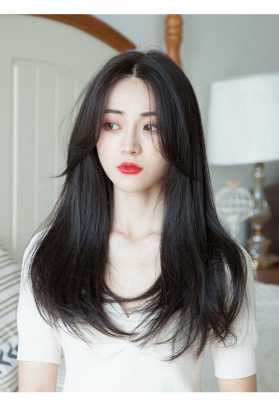 中分长发怎么弄好看（中分长发怎么弄好看图片）