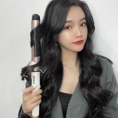 用什么头发定型（卷发用什么定型效果好）