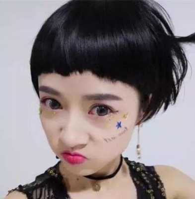 露眉毛的齐刘海怎么剪（露眉毛的齐刘海怎么剪好看）