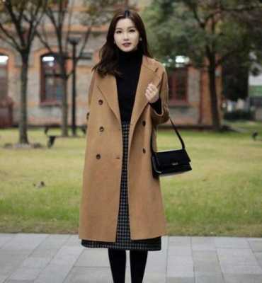 适合什么颜色的衣服（什么年龄适合穿什么颜色上衣）