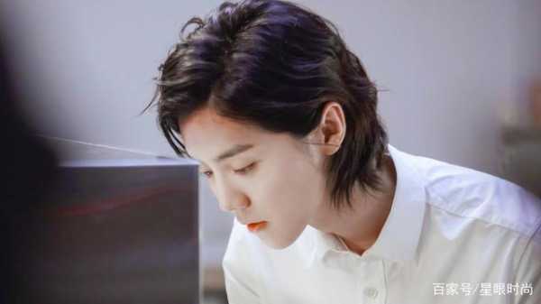 鹿晗留过多长的头发,鹿晗头发怎么那么多呢