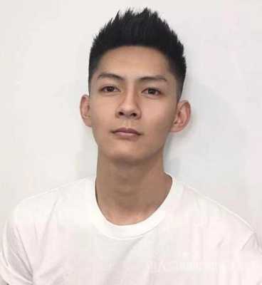 男生的发型怎么样才帅（男人头怎么理最好看）
