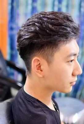 瘦脸型最佳发型,瘦脸什么发型好看男生