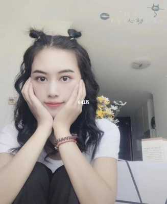 两个小啾啾辩怎么梳（两个小啾啾怎么扎好看）